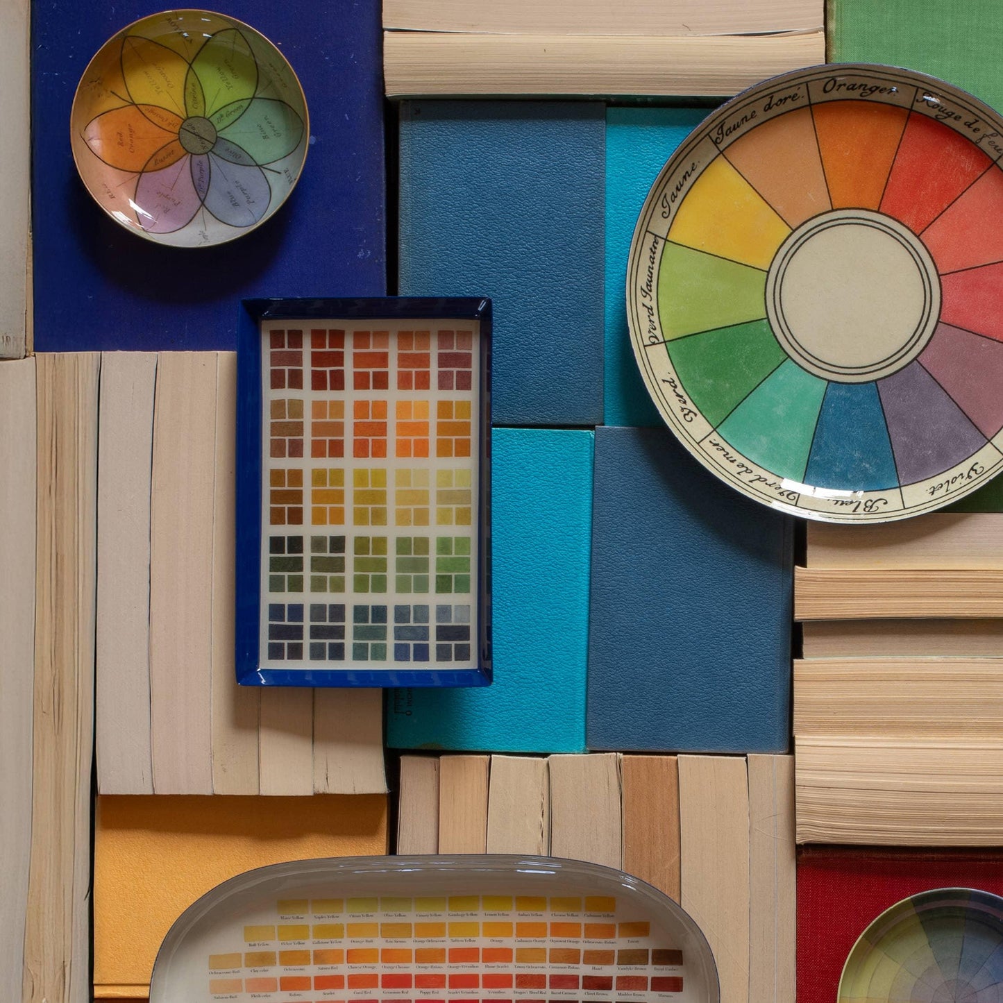 Cercle Chromatique 8" Medium Round Enamel Tray