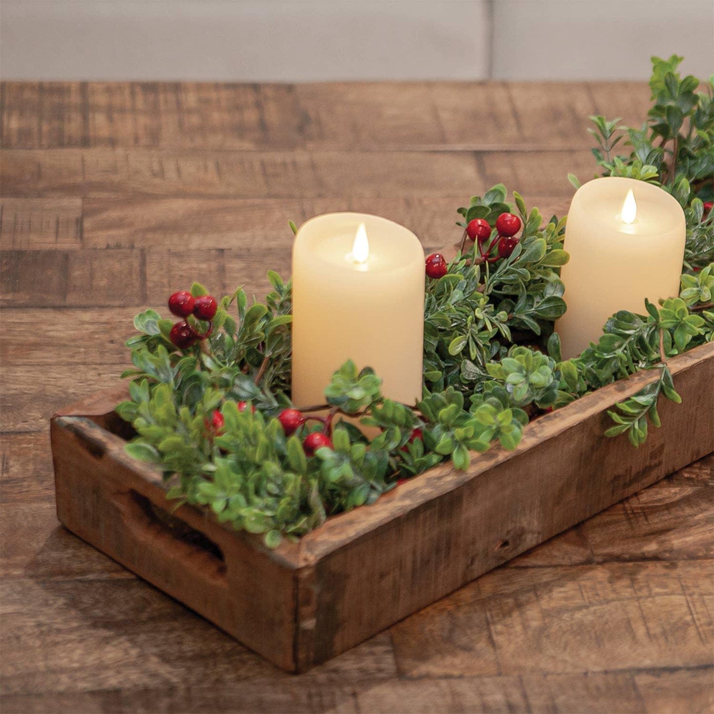 Frosted Boxwood & Gooseberry Garland, 5ft - Marcel’s Culinary Experience