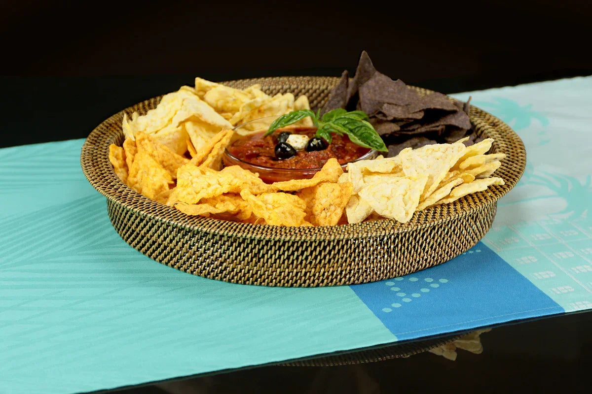 Calaisio Round Handwoven Chip & Dip Basket with Glass 16 oz Dish