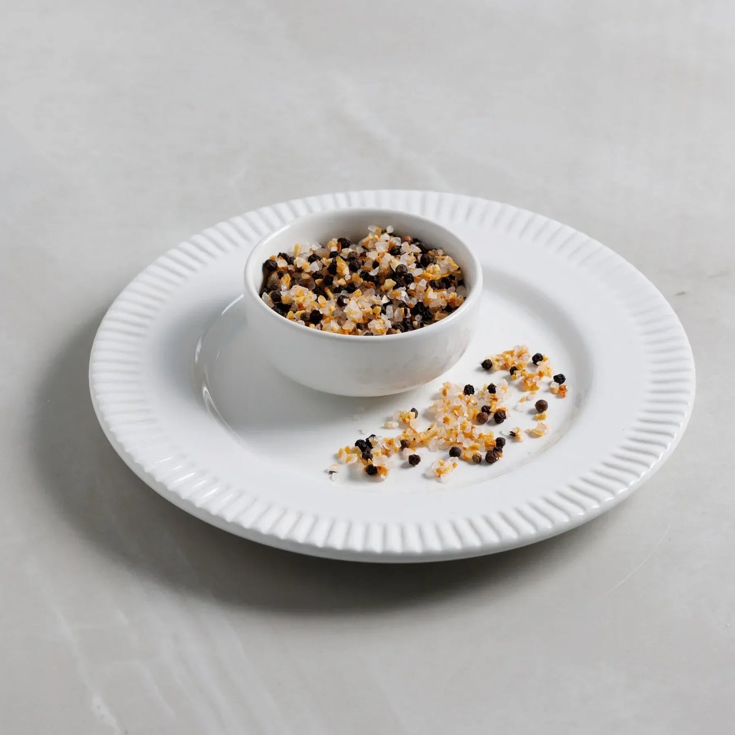 Salt Sisters Garlic Onion Salt & Pepper Blend Tube 3 oz - Marcel’s Culinary Experience