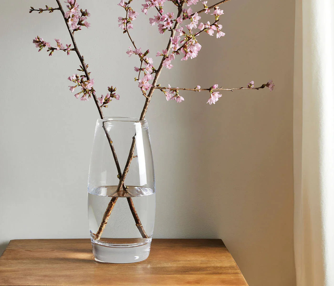 Simon Pearce Addison Vase - Marcel’s Culinary Experience