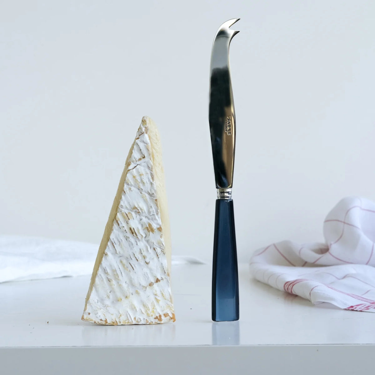 Sabre Icône Small Cheese Knife, Steel Blue
