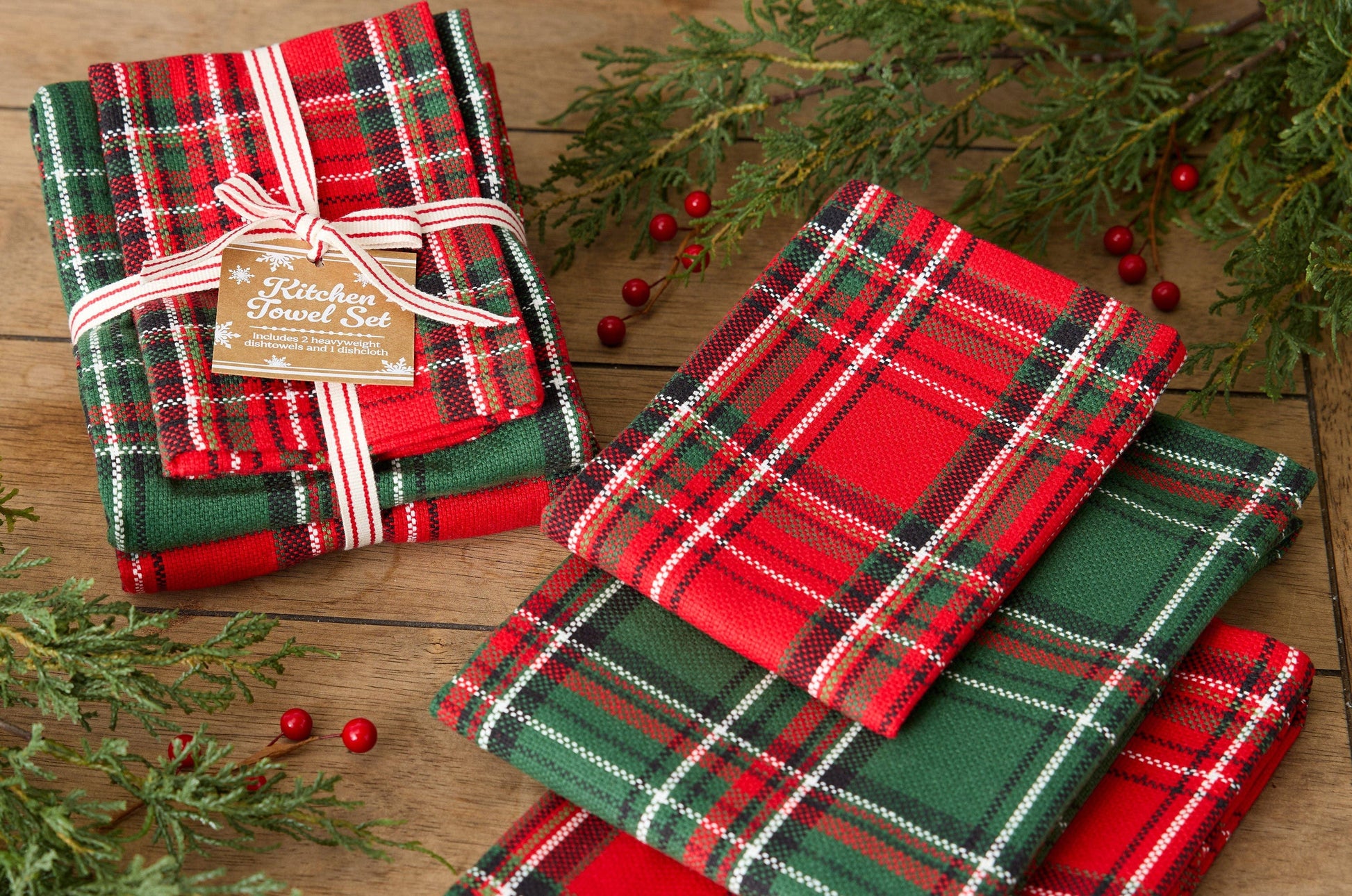 Boughs of Holly Plaid Heavyweight Kitchen Set of 3 - Marcel’s Culinary Experience