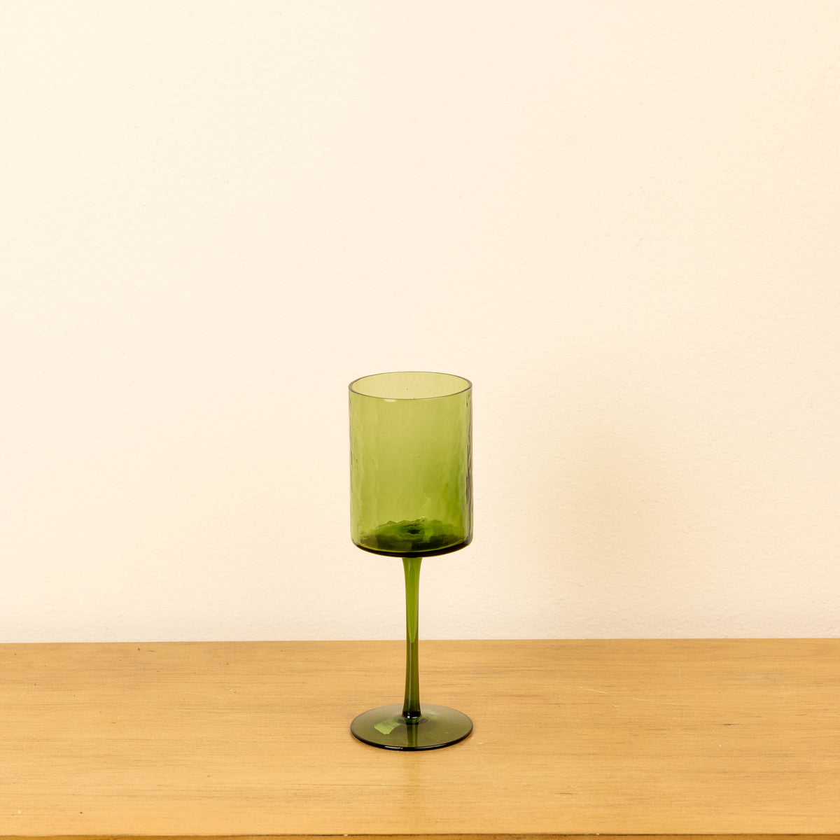 Verdant Green Stemmed Wine Glass | 8.75 Inch
