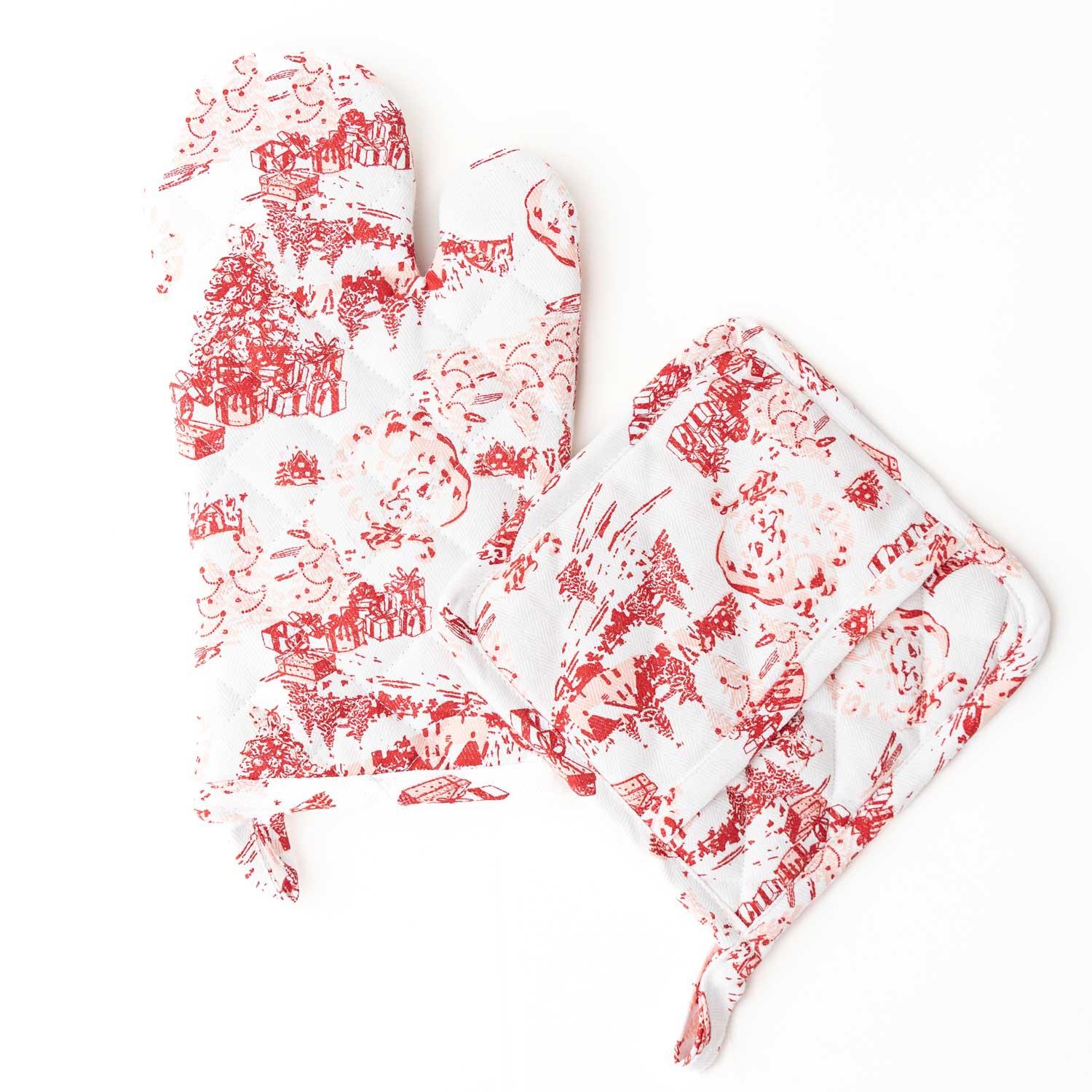 Santa Toile Oven Mitt Set - Marcel’s Culinary Experience