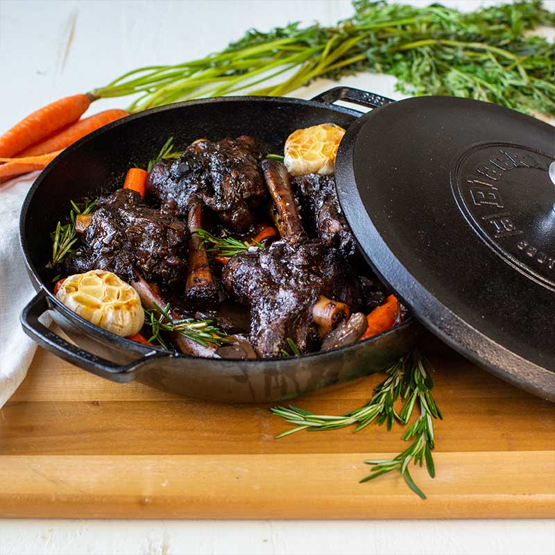 Lodge Blacklock 4 Quart Lightweight Cast Iron Braiser