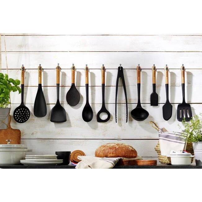 STAUB Silicone Pastry Brush with Acacia Wood Handle