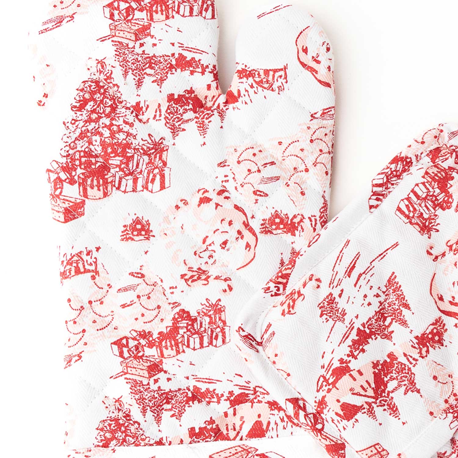 Santa Toile Oven Mitt Set - Marcel’s Culinary Experience