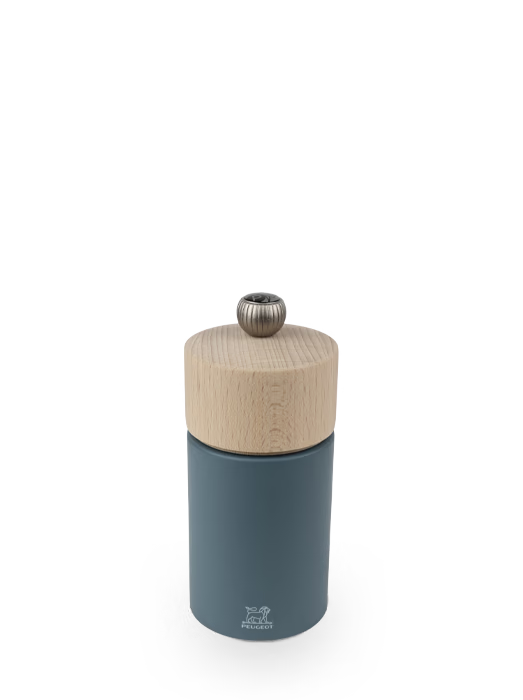 Peugeot Boreal Manual Pepper Mill, 5" | Sustainably Sourced Beechwood