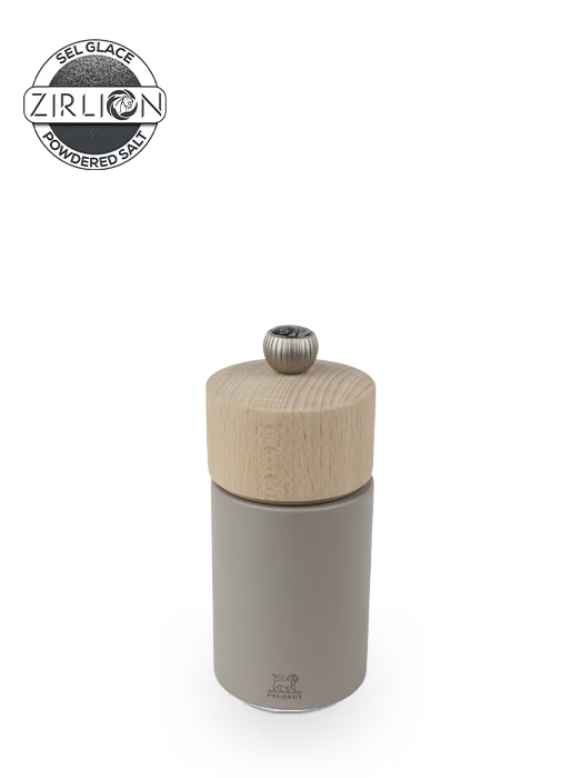 Peugeot Boreal Manual Salt Mill in Wood - 12 cm / 5 in