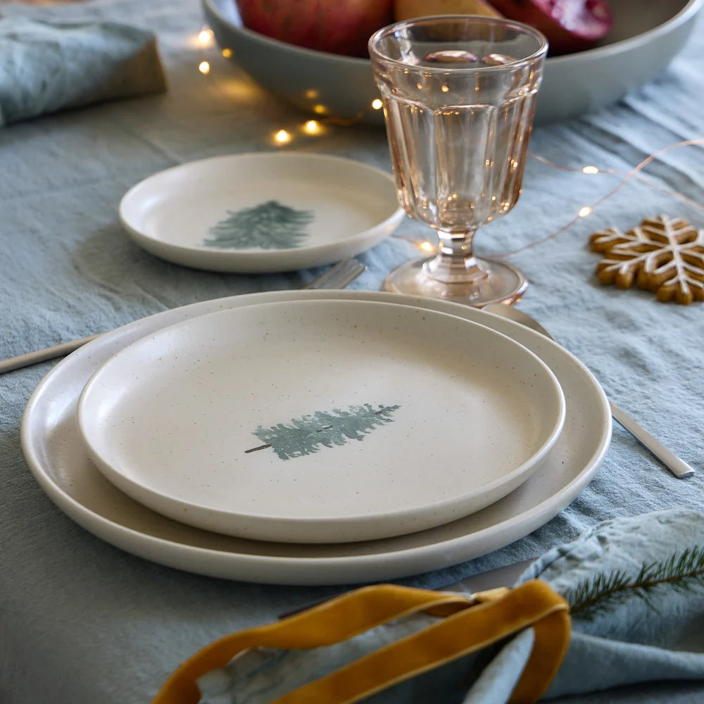 Costa Nova Pacifica Salad & Dessert Plates – Christmas Tree, Set of 4