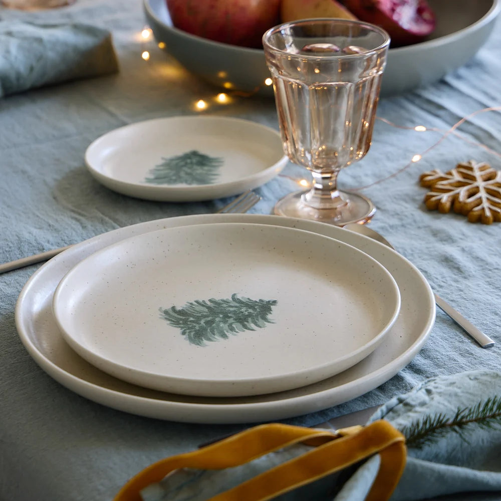 Costa Nova Pacifica Salad & Dessert Plates – Christmas Tree, Set of 4