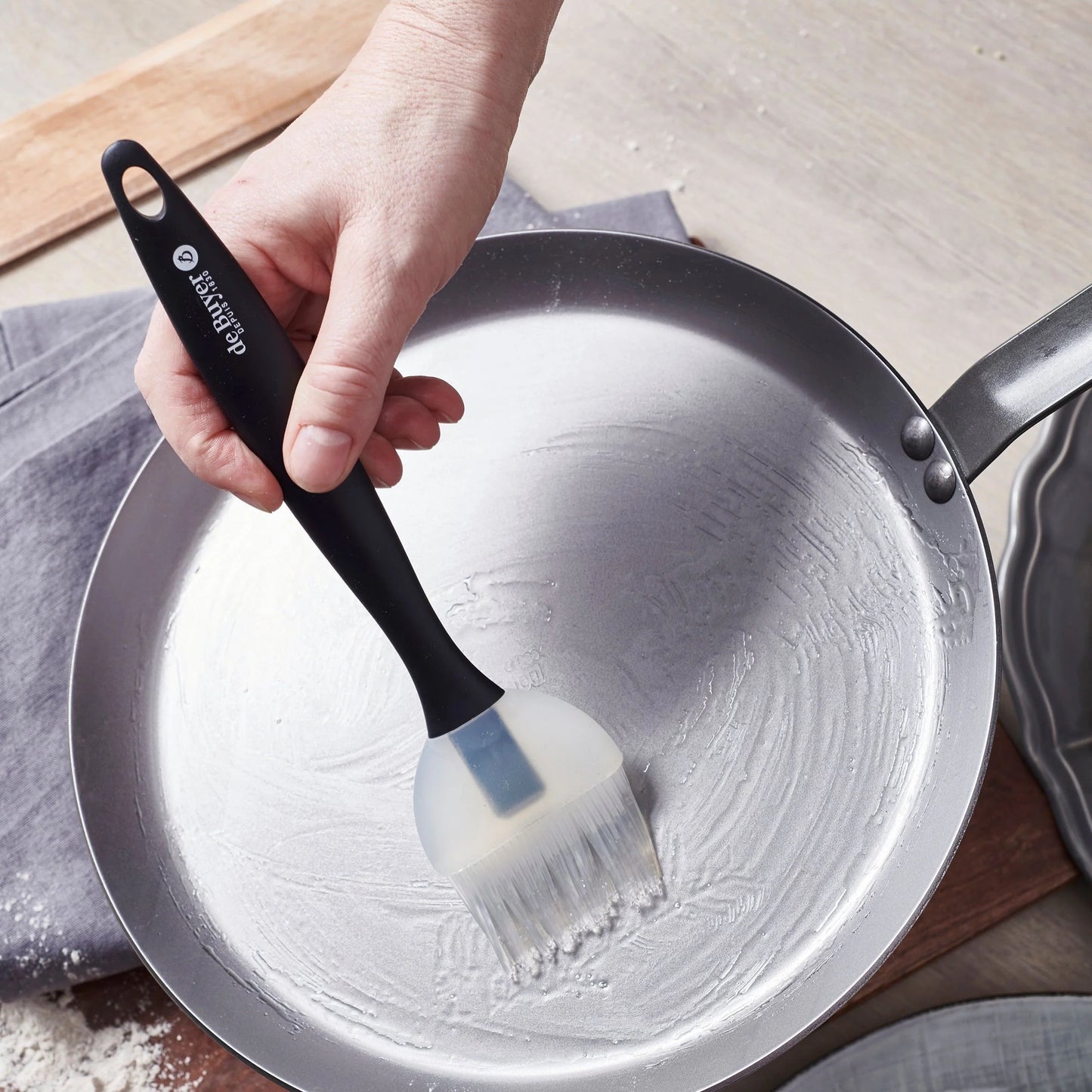 DeBuyer MINERAL B Carbon Steel Crepe & Tortilla Pan