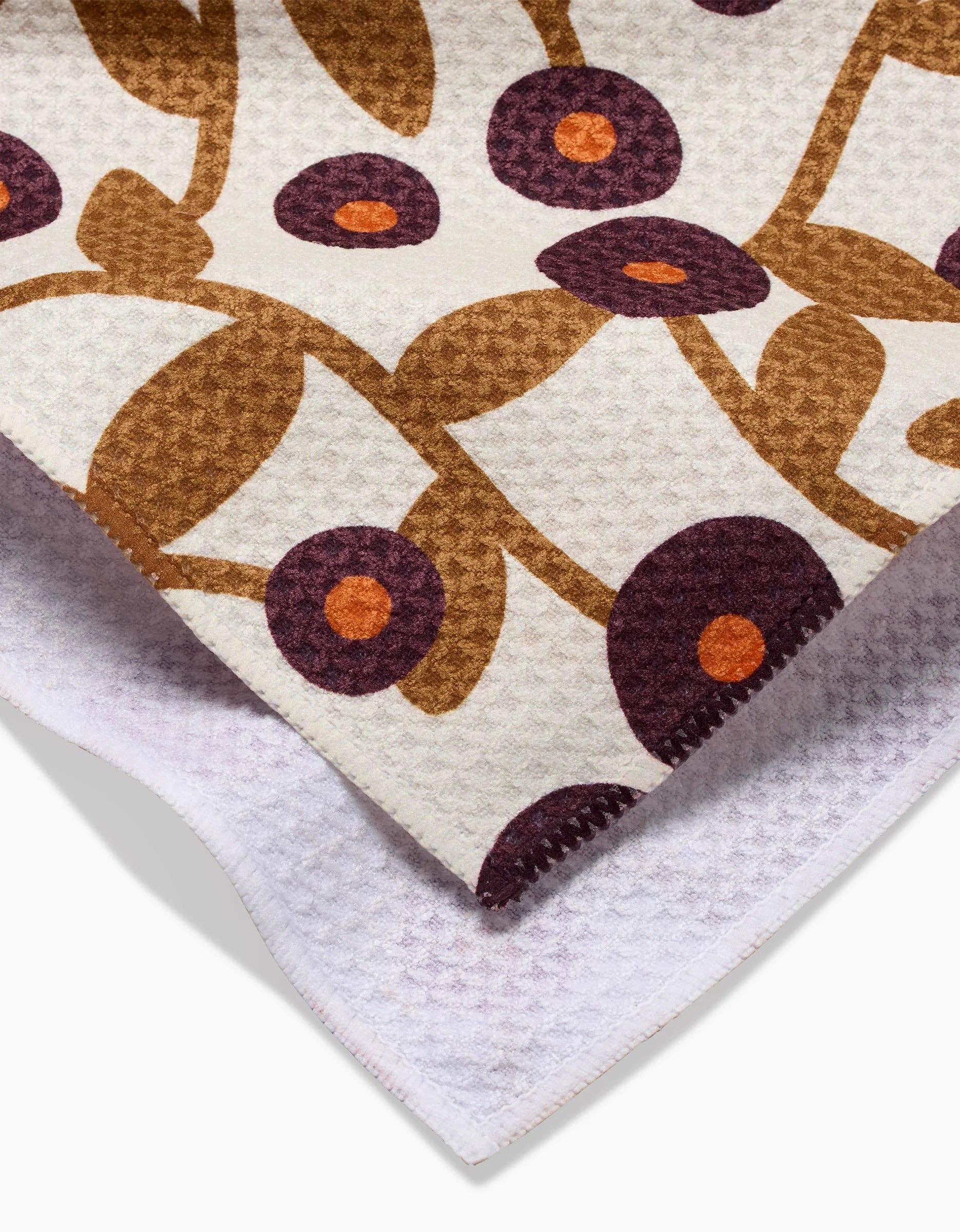 Geometry Swirling Vines Tea Towel - Marcel’s Culinary Experience