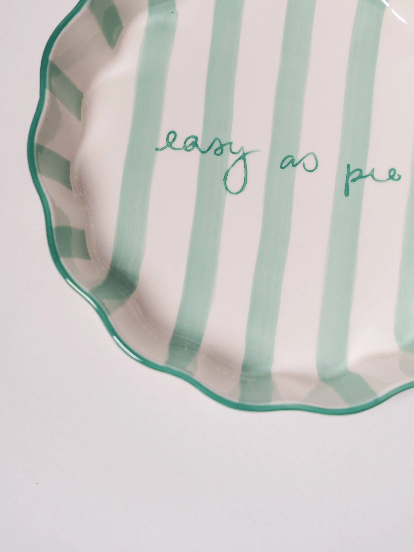 Kinsey Scallop Pie Plate