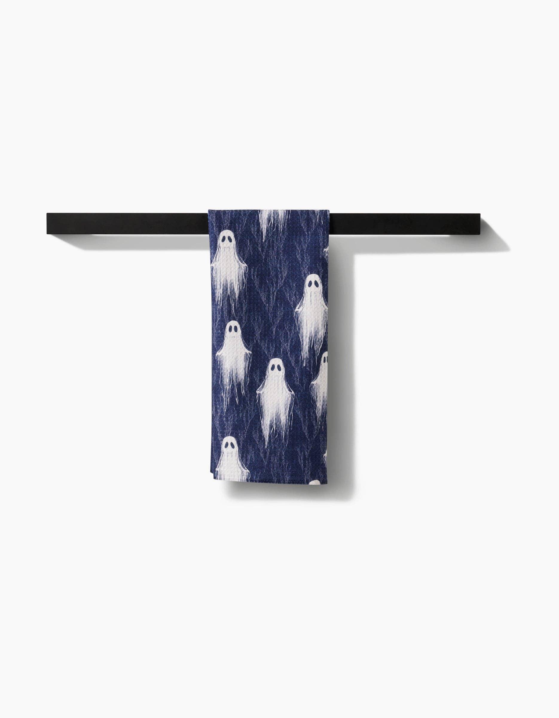 Geometry Ghosting Around Tea Towel - Marcel’s Culinary Experience