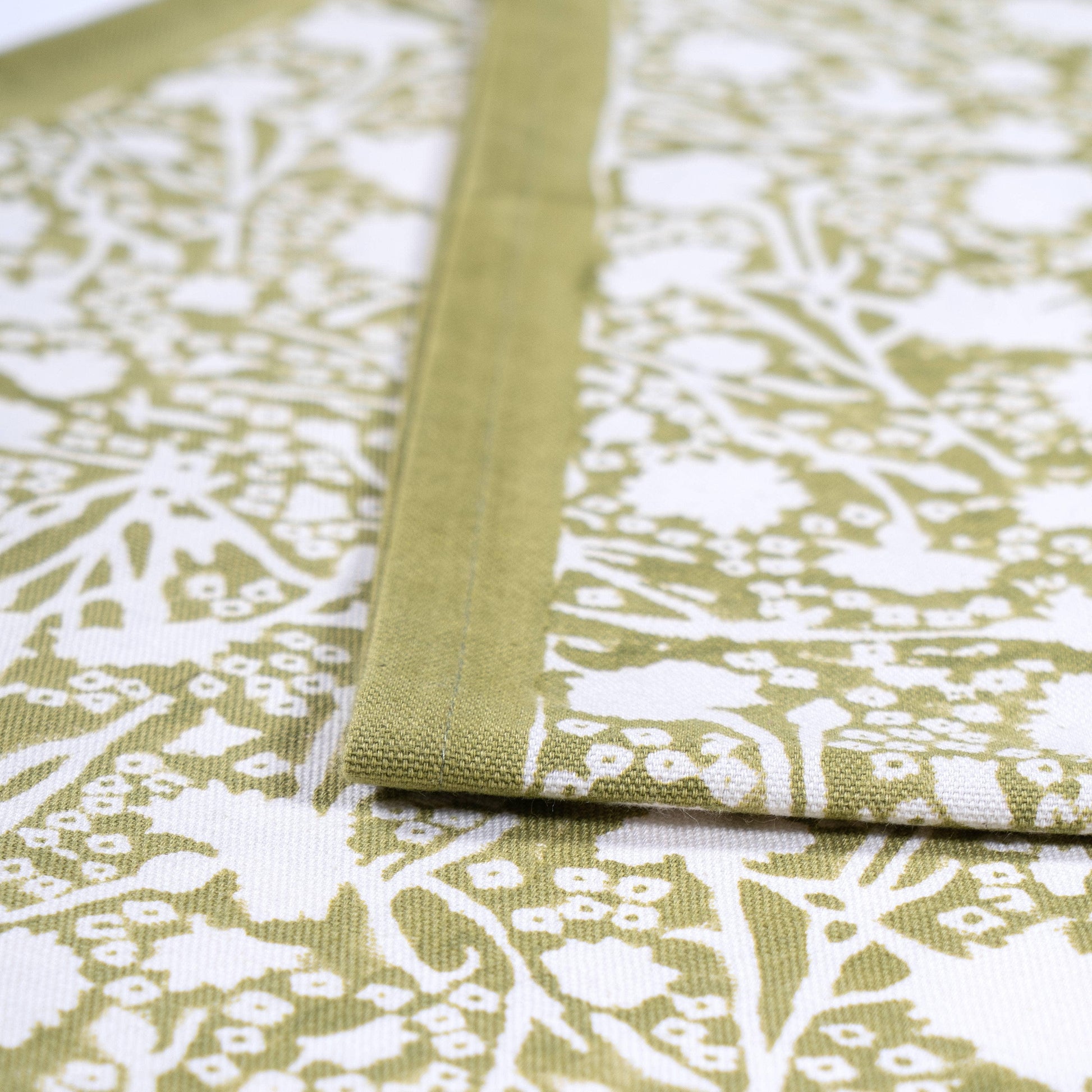 Couleur Nature Meadows Vert Runner - Marcel’s Culinary Experience
