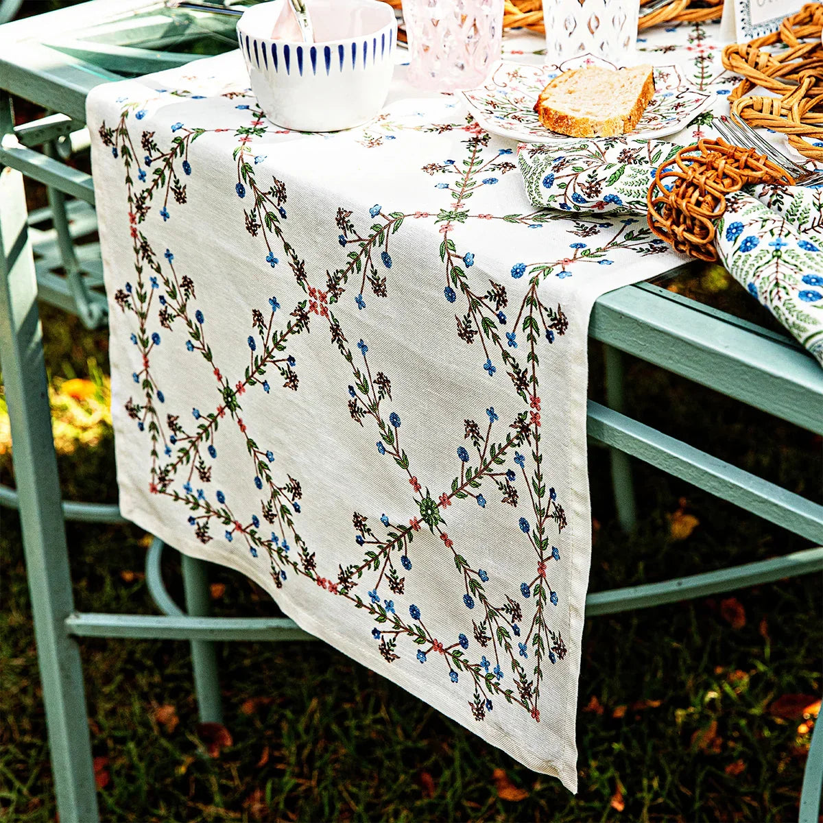 Juliska Villa Seville 18"x 90" Table Runner - Chambray
