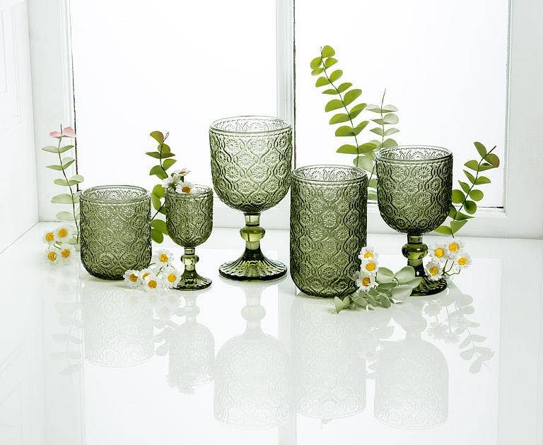 Olive Daisy Embossed White Wine Glass | 10 oz