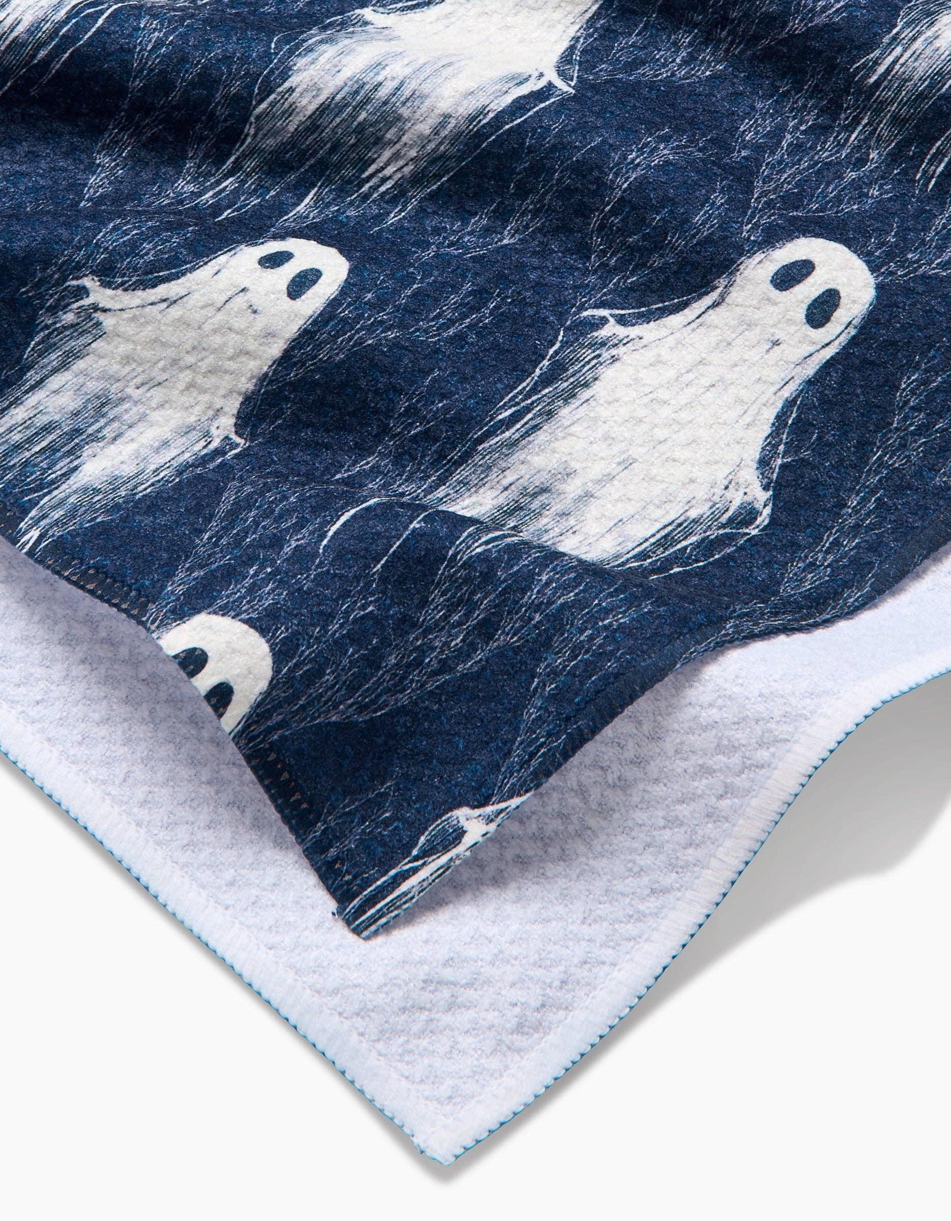 Geometry Ghosting Around Tea Towel - Marcel’s Culinary Experience