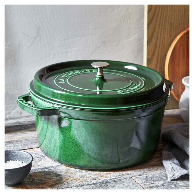 Staub 5.5 qt, Round, Dutch Oven
