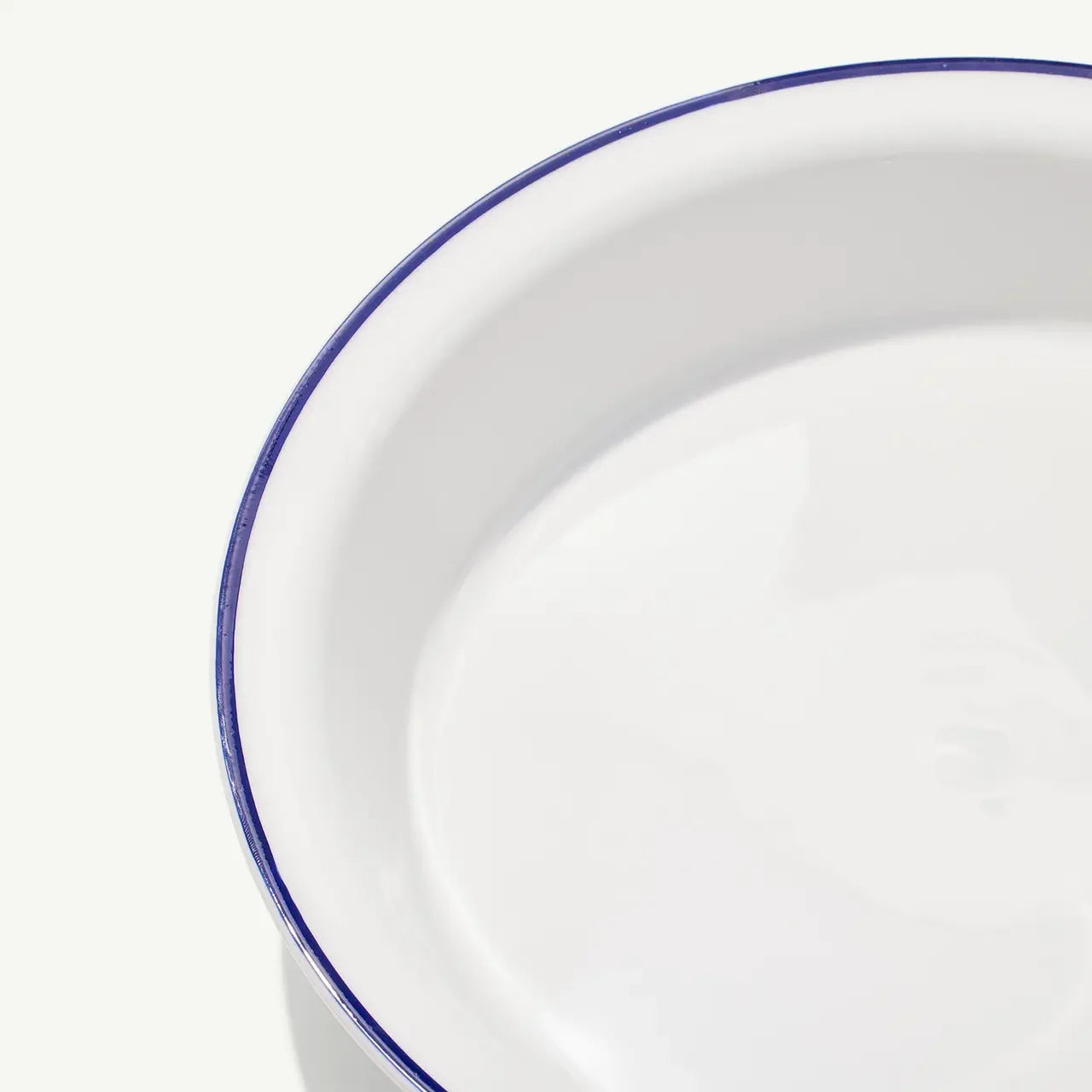 Made In Pie Dish- Navy Rim - Marcel’s Culinary Experience