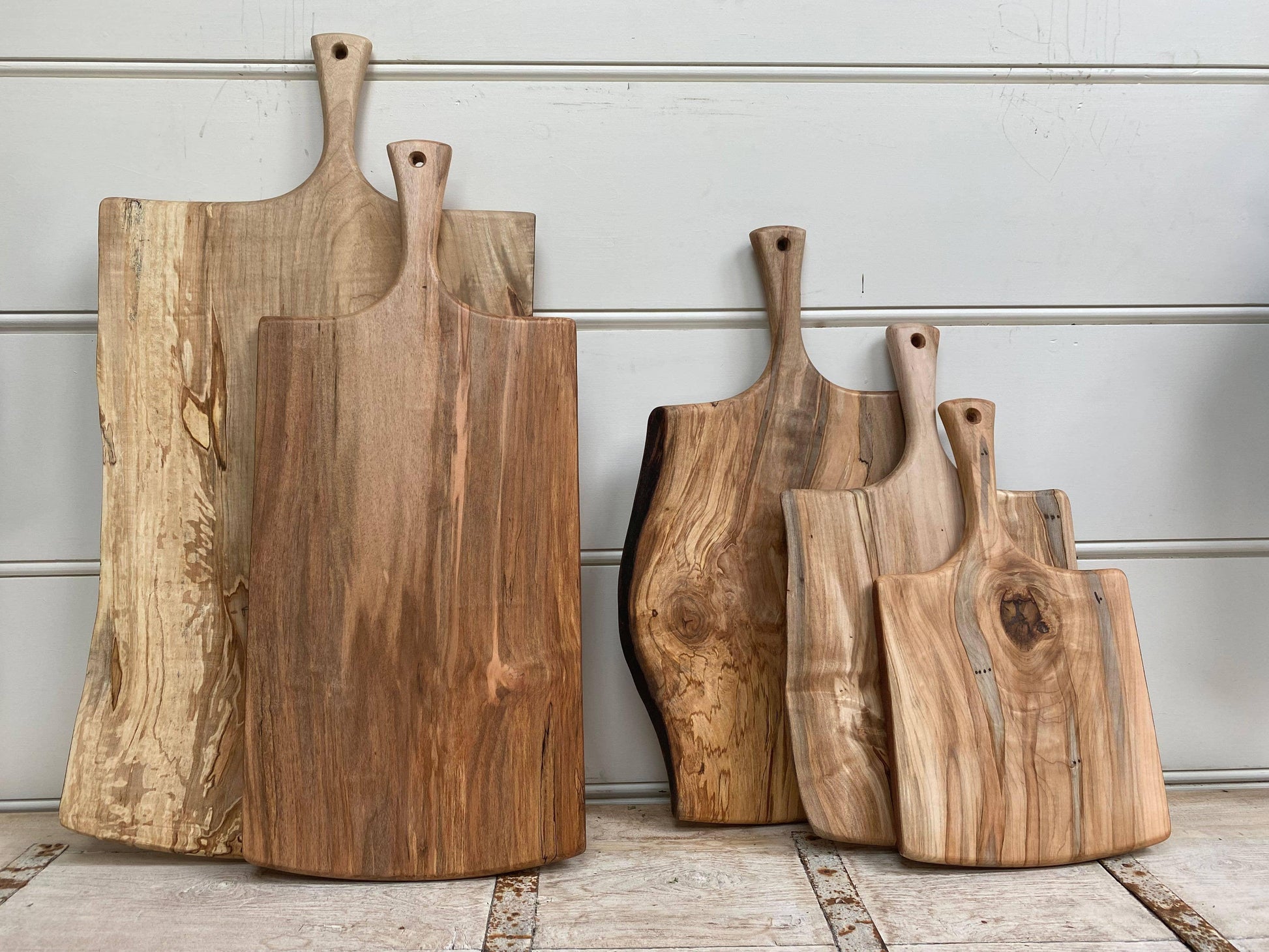 Peterman's 15" AMBROSIA MAPLE SERVING BOARD W/ HANDLE - Marcel’s Culinary Experience