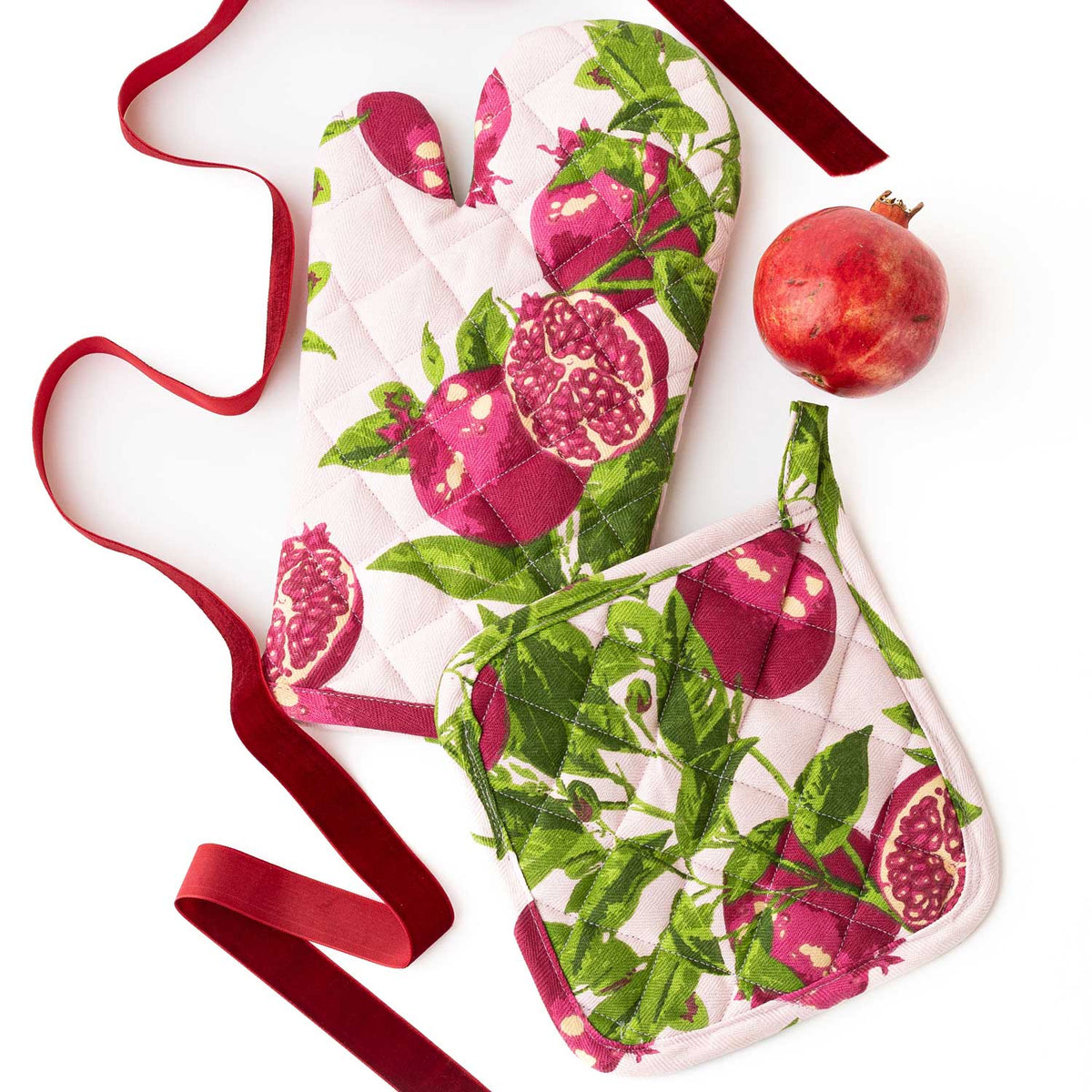Pomegranate Grove Oven Mitt & Pot Holder Set