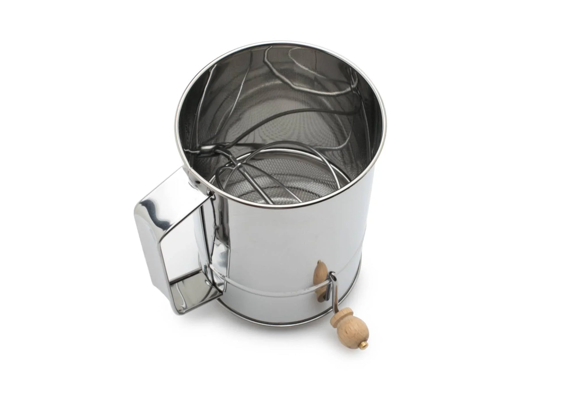 Flour Sifter, 4-Cup, 5.75" x 5.75" x 6.25" - Marcel’s Culinary Experience