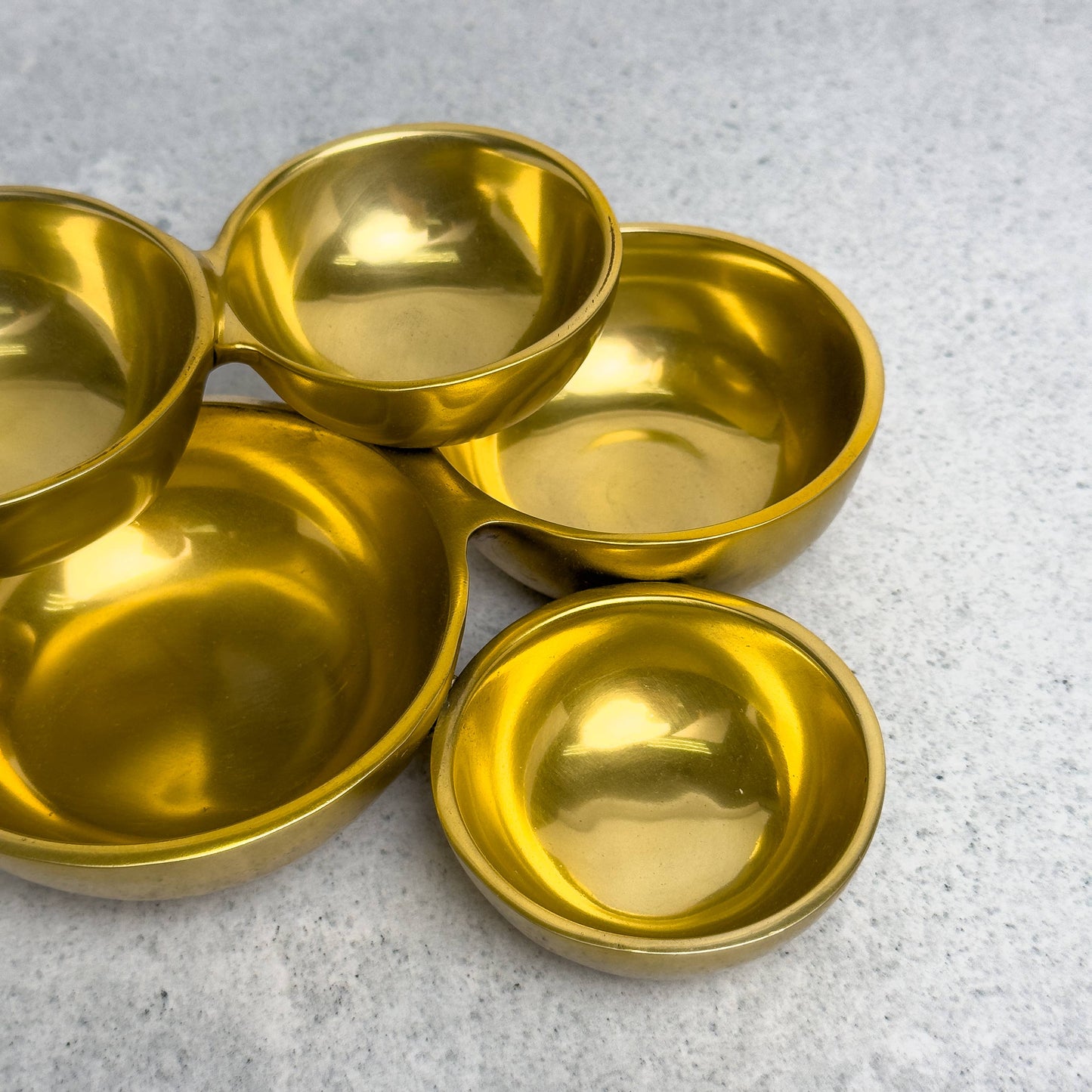 Gold 5-Cluster Bowl