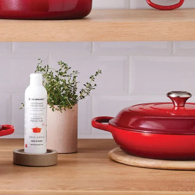 Le Creuset Enameled Cast Iron Cleaner - Marcel’s Culinary Experience