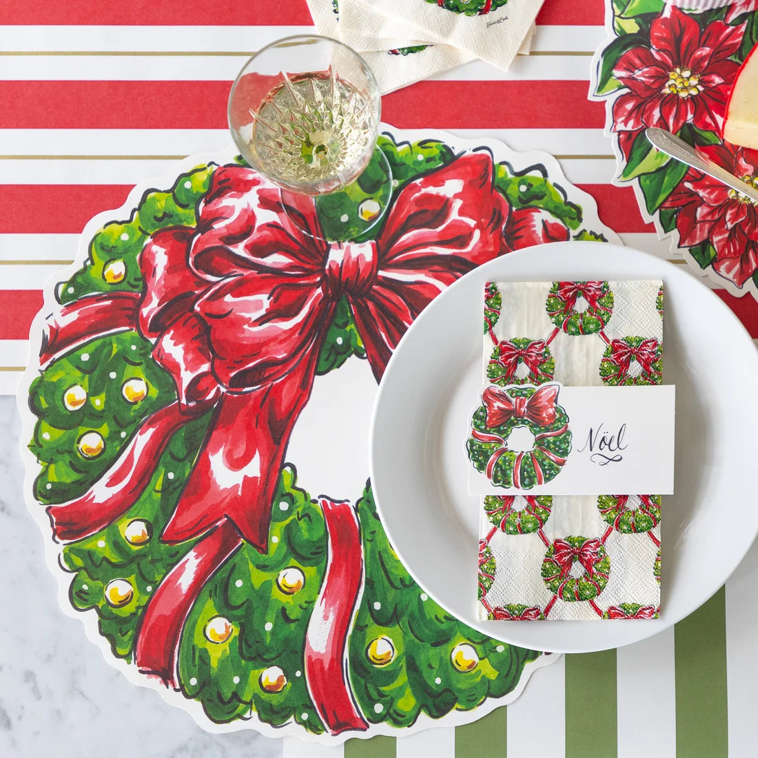 Holiday Wreath Guest Napkin