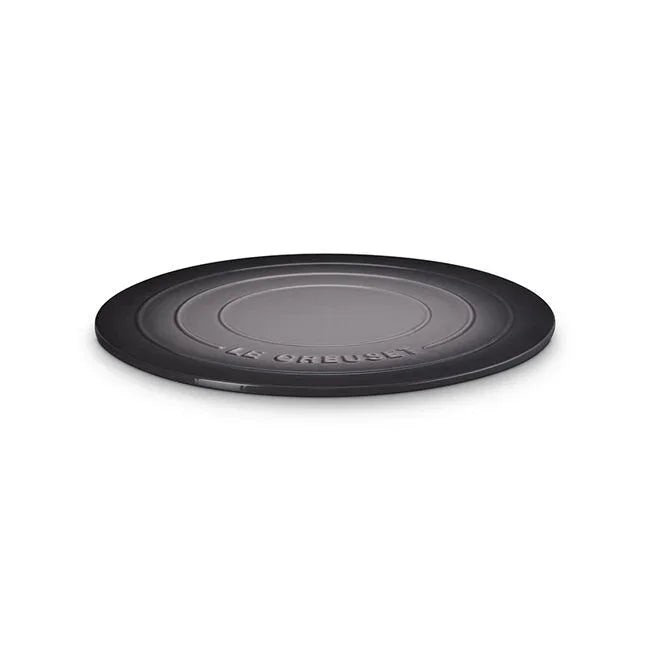 Le Creuset Round Pizza Stone - Oyster - Marcel’s Culinary Experience