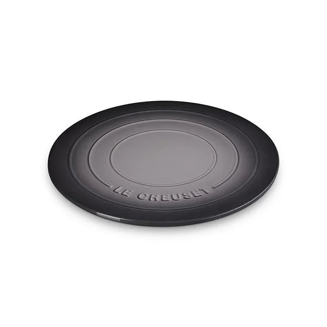 Le Creuset Round Pizza Stone - Oyster - Marcel’s Culinary Experience