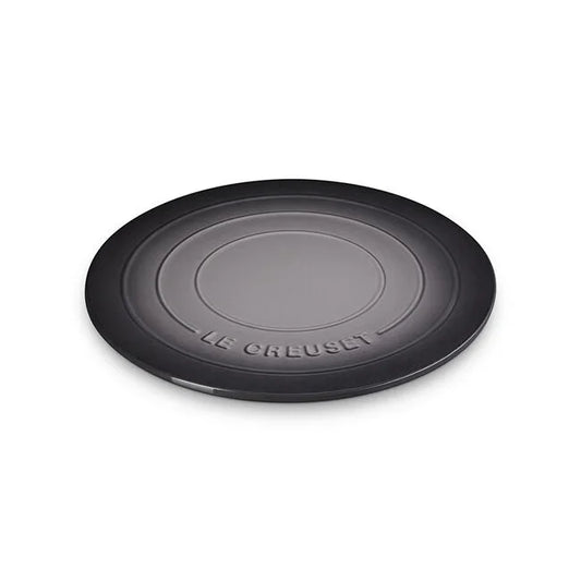 Le Creuset Round Pizza Stone - Oyster - Marcel’s Culinary Experience