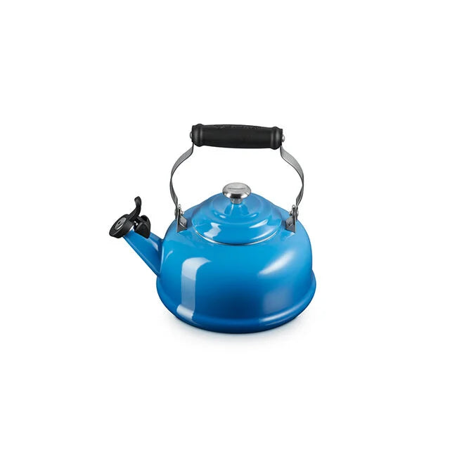 Le Creuset Classic Whistling Kettle - Marseille 1.7 Qt