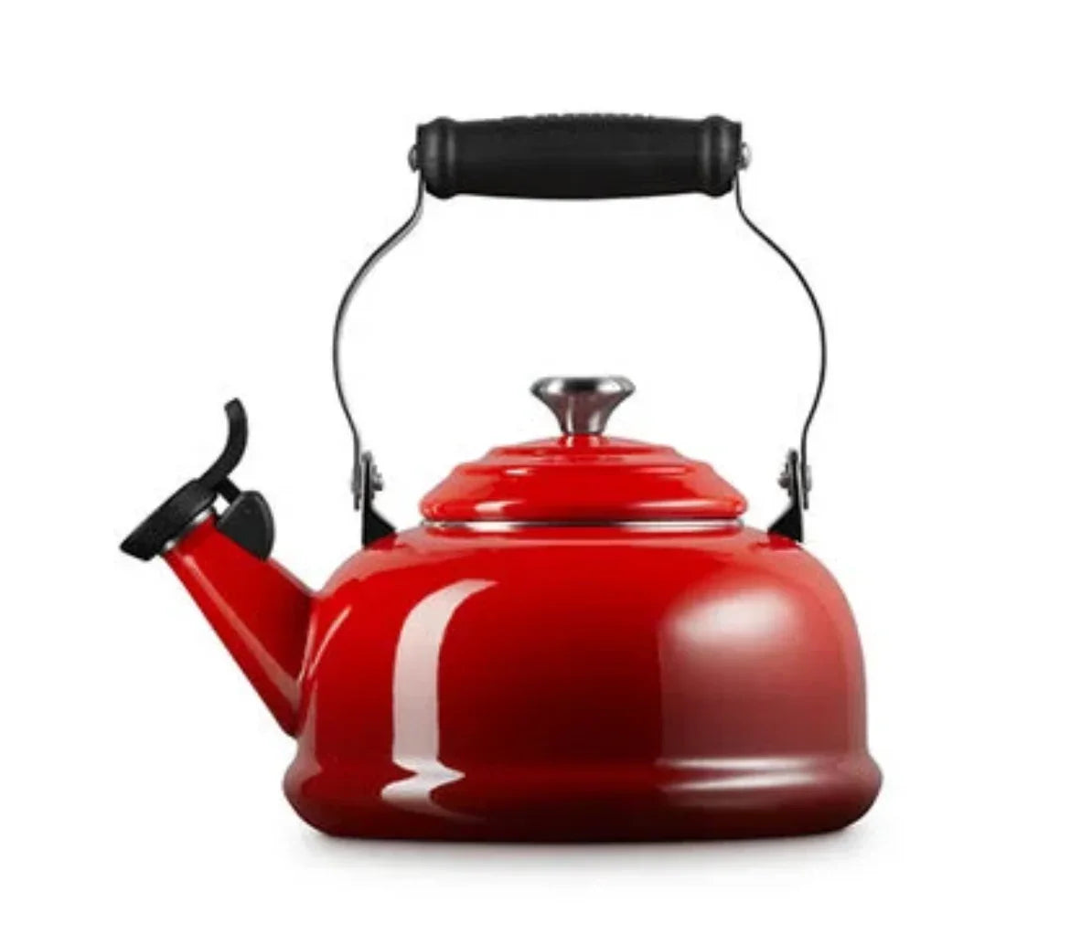 Le Creuset Classic Whistling Kettle 1.7 qt - Cerise