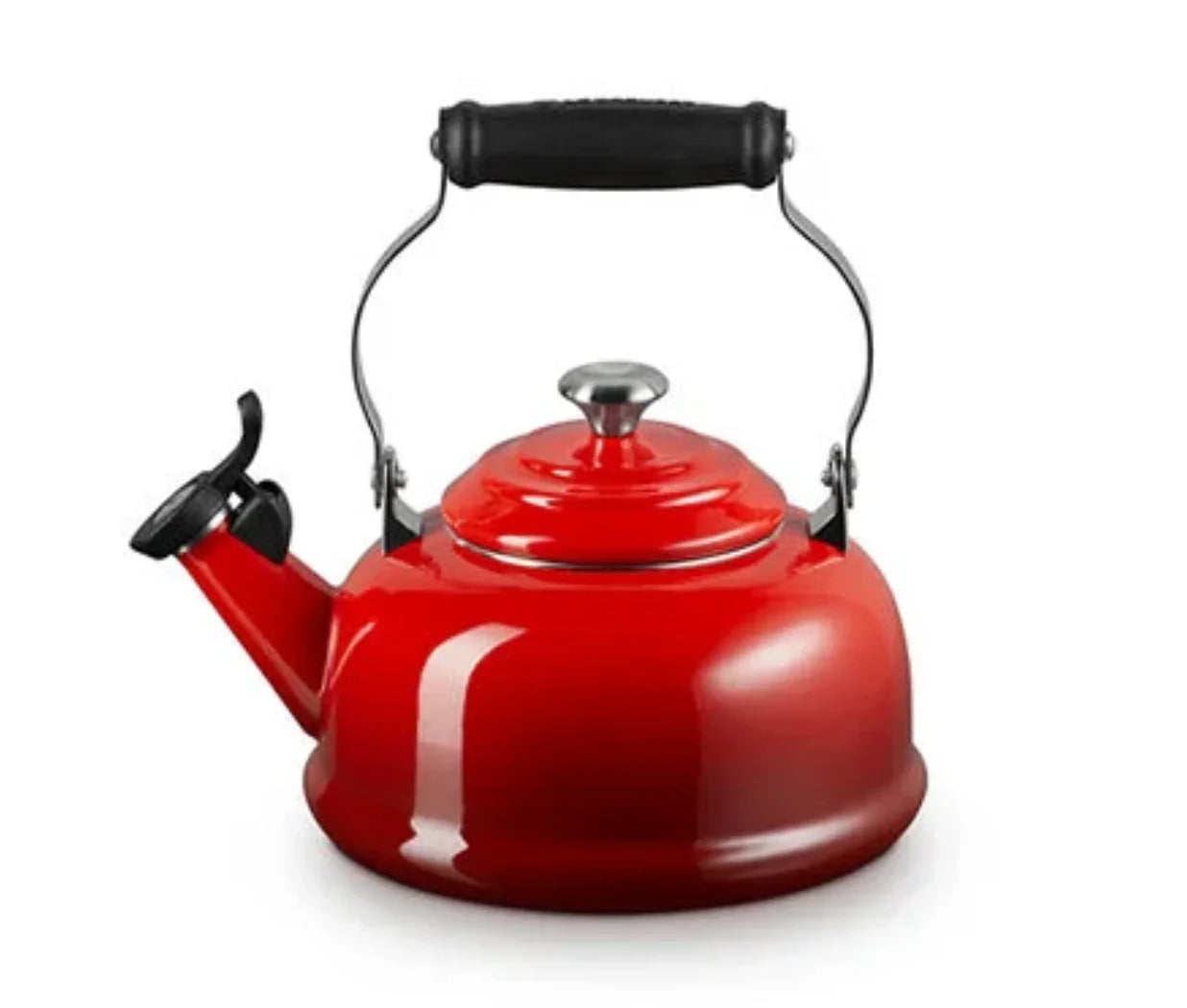 Le Creuset Classic Whistling Kettle 1.7 qt - Cerise