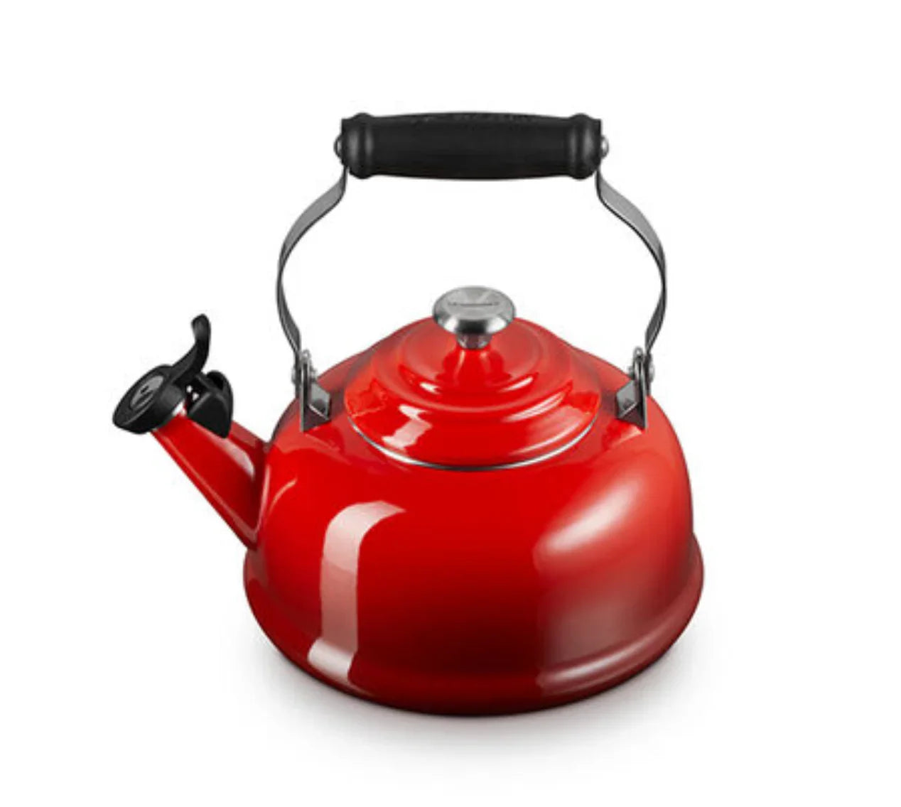 Le Creuset Classic Whistling Kettle 1.7 qt - Cerise