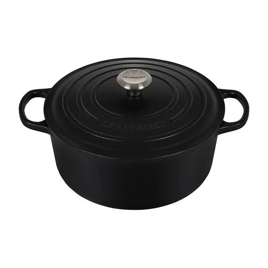 Le Creuset Signature Round Dutch Oven 7.25 qt - Licorice - Marcel’s Culinary Experience