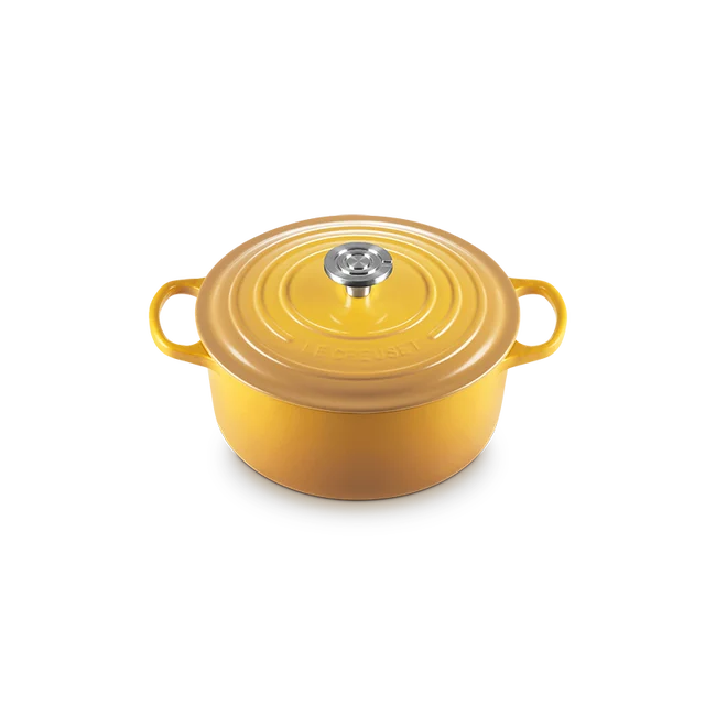 Le Creuset Signature Round Dutch Oven - Nectar