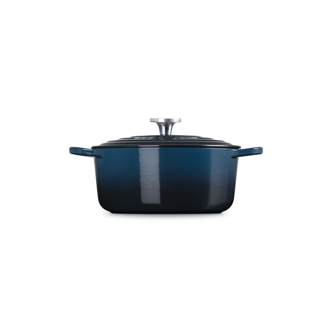 Le Creuset Signature Round Dutch Oven 5.5 Qt, Nuit