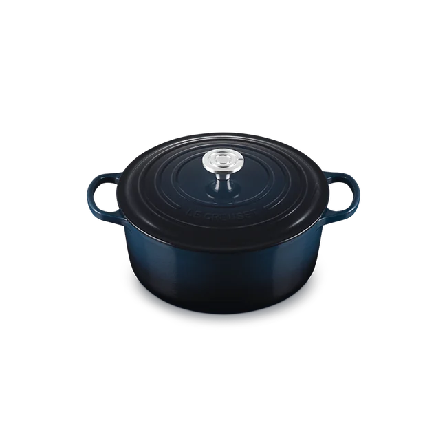 Le Creuset Signature Round Dutch Oven 7.25 Qt, Nuit