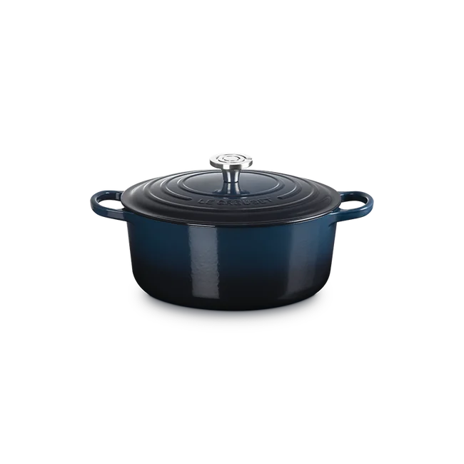 Le Creuset Signature Round Dutch Oven 7.25 Qt, Nuit
