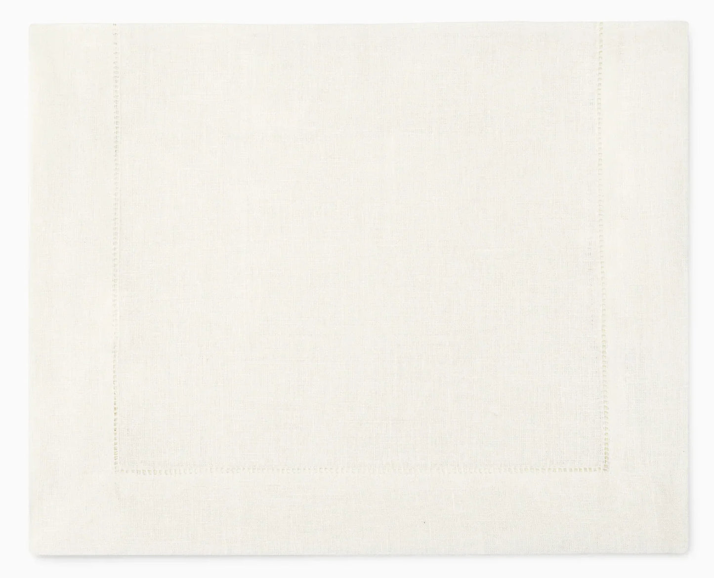 Sferra Festival Tablerunner 15X90" Oyster - Marcel’s Culinary Experience