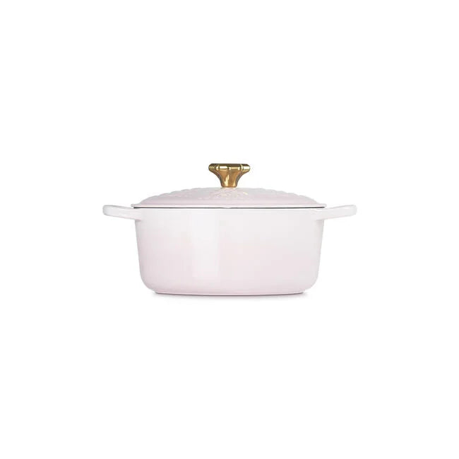 Le Creuset Noël Collection Holiday Tree Signature Round Dutch Oven with Gold Star Knob