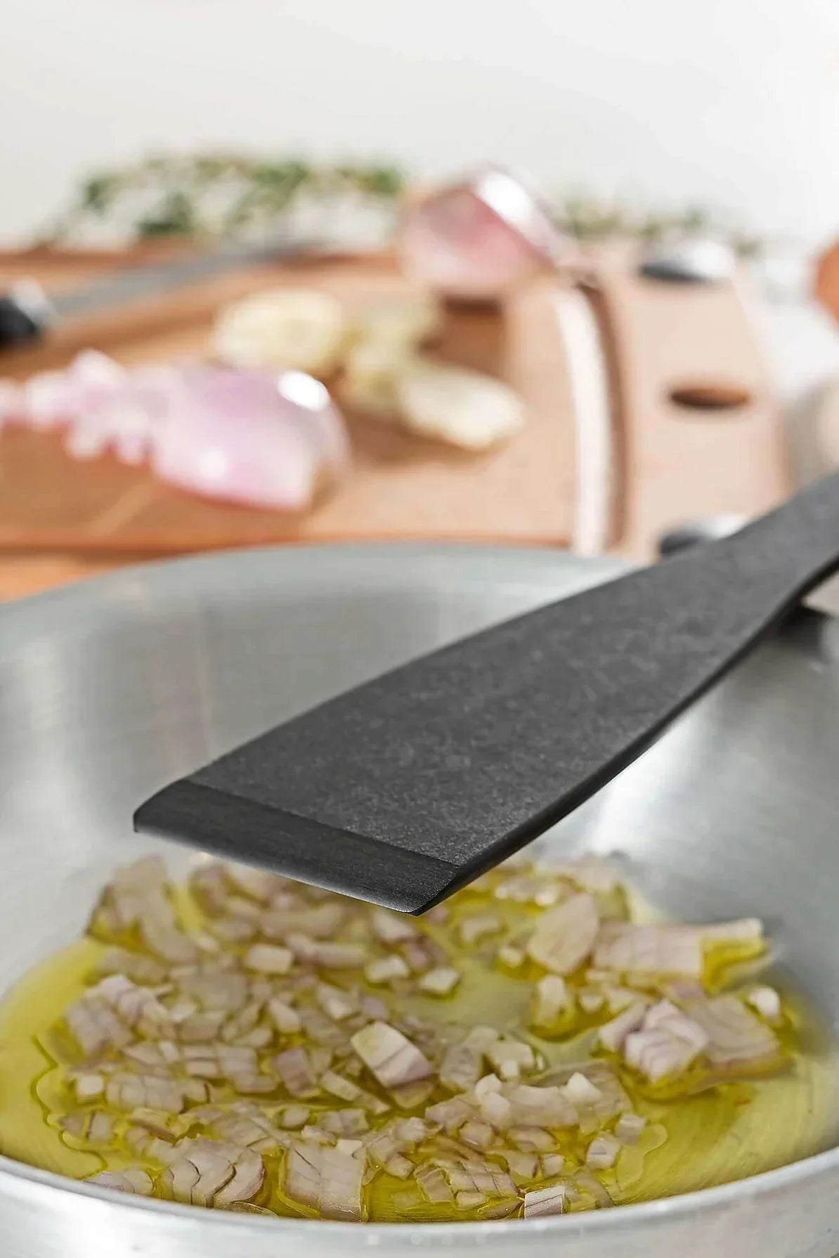 Epicurean Kitchen Series Angled Turner Slate - Marcel’s Culinary Experience