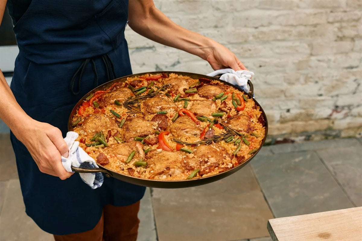 Smithey Paella Pan