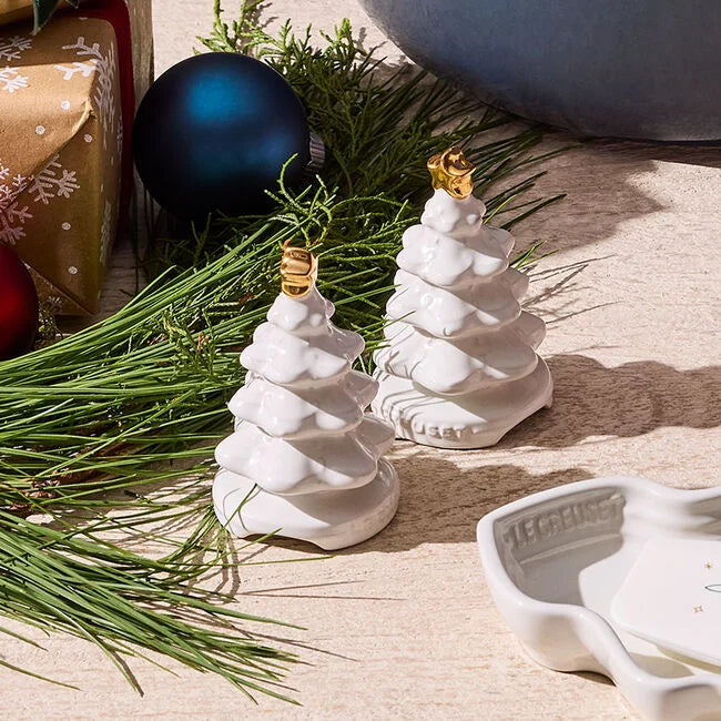 Le Creuset Christmas Tree Pie Vent