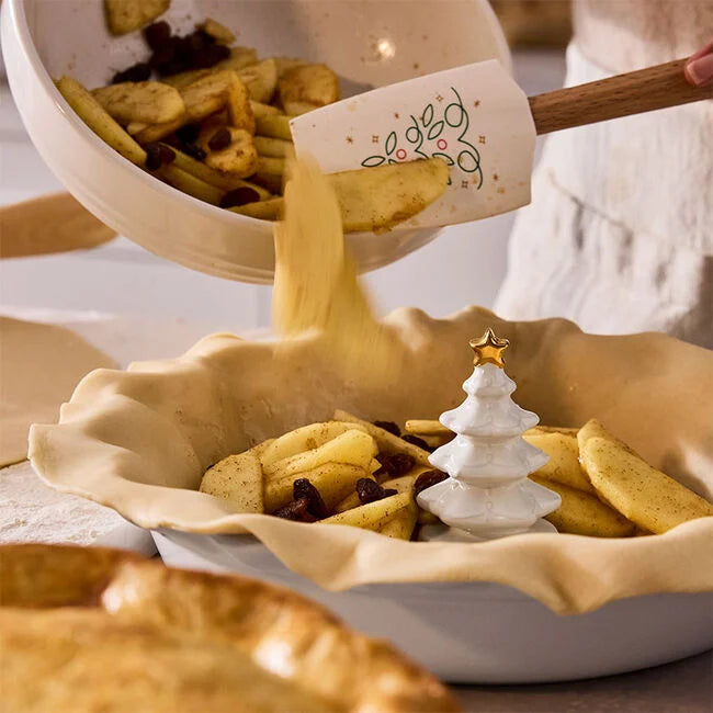 Le Creuset Christmas Tree Pie Vent